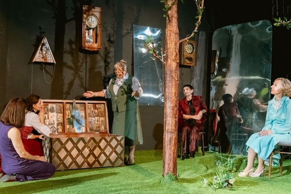 &Mcy;&acy;&mcy;&icy;&ncy;&ocy; &pcy;&lcy;&acy;&tcy;&softcy;&iecy;