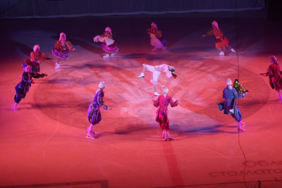 Барнаул, Новогодняя Сказка на Льду Ирины Слуцкой - Двенадцать Месяцев