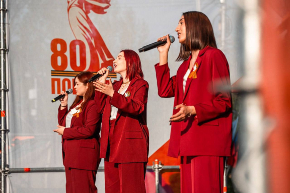 &Vcy;&iecy;&chcy;&iecy;&rcy; &vcy;&ocy;&kcy;&acy;&lcy;&softcy;&ncy;&ocy;&jcy; &mcy;&ucy;&zcy;&ycy;&kcy;&icy; &comma;&comma;&Mcy;&iecy;&lcy;&ocy;&dcy;&icy;&icy; &lcy;&yucy;&bcy;&vcy;&icy;&comma;&comma;