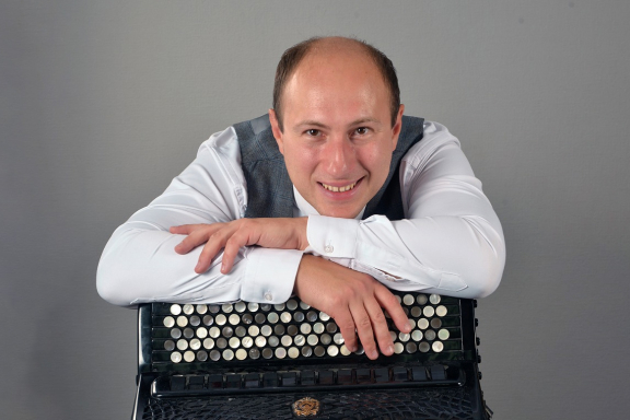 "&Vcy;&icy;&vcy;&acy;&tcy;&comma;&Bcy;&acy;&yacy;&ncy;&comma;&Vcy;&icy;&vcy;&acy;&tcy;&excl;"