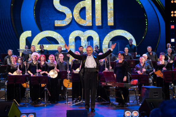 &Scy;&Acy;&Ncy;-&Rcy;&IEcy;&Mcy;&Ocy;&period; &Icy;&zcy; &Icy;&tcy;&acy;&lcy;&icy;&icy; &scy; &lcy;&yucy;&bcy;&ocy;&vcy;&softcy;&yucy;