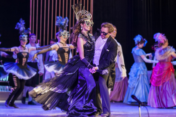 Летучая мышь