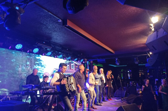 &Zcy;&Acy; &Mcy;&Icy;&Lcy;&Ycy;&KHcy; &Dcy;&Acy;&Mcy;&period; &Pcy;&rcy;&acy;&zcy;&dcy;&ncy;&icy;&chcy;&ncy;&ycy;&jcy; &kcy;&ocy;&ncy;&tscy;&iecy;&rcy;&tcy;