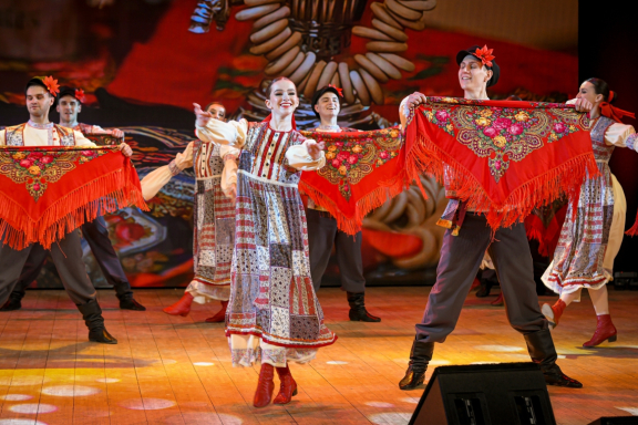 "&ZHcy;&icy;&vcy;&icy;&excl; &CHcy;&ucy;&vcy;&scy;&tcy;&vcy;&ucy;&jcy;&excl;&Tcy;&acy;&ncy;&tscy;&ucy;&jcy;&excl;"