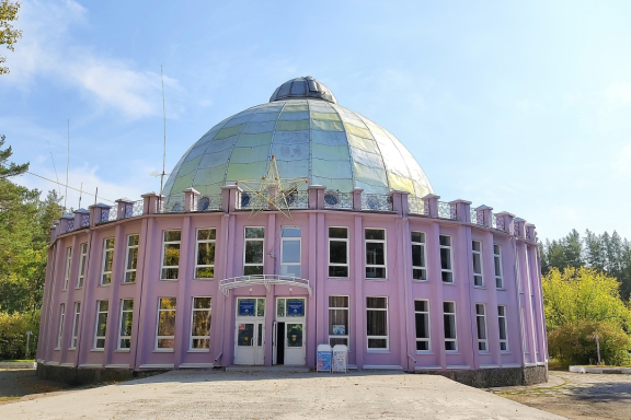 &Ecy;&kcy;&scy;&kcy;&ucy;&rcy;&scy;&icy;&yacy; &laquo;&Pcy;&ocy; &zcy;&vcy;&iecy;&zcy;&dcy;&ncy;&ycy;&mcy; &tcy;&rcy;&ocy;&pcy;&acy;&mcy;&raquo;