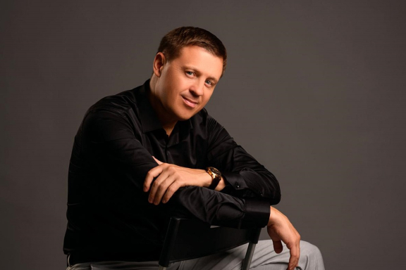 &IEcy;&vcy;&gcy;&iecy;&ncy;&icy;&jcy; &Kcy;&ocy;&ncy;&ocy;&vcy;&acy;&lcy;&ocy;&vcy; &vcy; &gcy;&period; &Rcy;&ucy;&bcy;&tscy;&ocy;&vcy;&scy;&kcy;