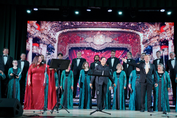 35 &lcy;&iecy;&tcy; &mdash; &dcy;&lcy;&yacy; &vcy;&acy;&scy;&excl; &Pcy;&rcy;&ocy;&dcy;&ocy;&lcy;&zhcy;&iecy;&ncy;&icy;&iecy; &scy;&lcy;&iecy;&dcy;&ucy;&iecy;&tcy;&period;&period;&period;