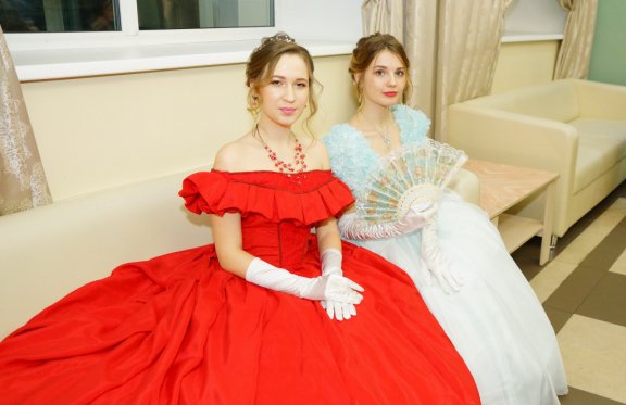 &Pcy;&lcy;&acy;&tcy;&ocy;&ncy;&ocy;&vcy;&scy;&kcy;&icy;&jcy; &bcy;&acy;&lcy;