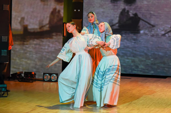 "&Mcy;&ycy; &scy;&lcy;&acy;&vcy;&icy;&mcy; &zhcy;&icy;&zcy;&ncy;&softcy; &zcy;&acy; &Rcy;&ocy;&dcy;&icy;&ncy;&ucy; &ocy;&tcy;&dcy;&acy;&vcy;&shcy;&icy;&khcy;&excl;"