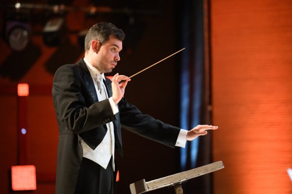 "&Vcy;&iecy;&scy;&ncy;&acy; &icy;&dcy;&iocy;&tcy;&comma; &Vcy;&iecy;&scy;&ncy;&iecy; &dcy;&ocy;&rcy;&ocy;&gcy;&ucy;&excl;"