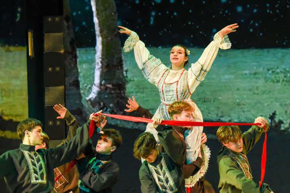 "&Mcy;&ycy; &scy;&lcy;&acy;&vcy;&icy;&mcy; &zhcy;&icy;&zcy;&ncy;&softcy; &zcy;&acy; &Rcy;&ocy;&dcy;&icy;&ncy;&ucy; &ocy;&tcy;&dcy;&acy;&vcy;&shcy;&icy;&khcy;&excl;"