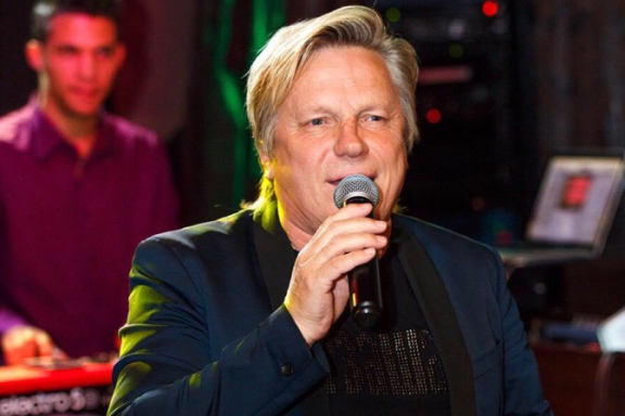 &Vcy;&icy;&kcy;&tcy;&ocy;&rcy; &Scy;&acy;&lcy;&tcy;&ycy;&kcy;&ocy;&vcy;&period; 16 &acy;&pcy;&rcy;&iecy;&lcy;&yacy;&period; &Bcy;&acy;&rcy;&ncy;&acy;&ucy;&lcy;