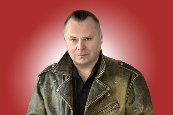 "&Pcy;&tcy;&icy;&tscy;&acy; &pcy;&ocy; &icy;&mcy;&iecy;&ncy;&icy; &zhcy;&icy;&zcy;&ncy;&softcy;"
