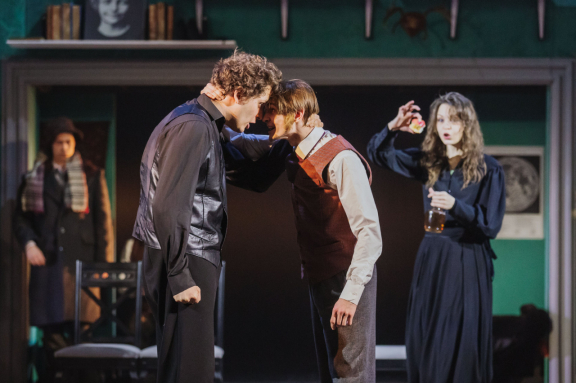 &Tcy;&rcy;&icy; &scy;&iecy;&scy;&tcy;&rcy;&ycy;