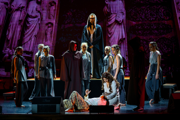 &Mcy;&yucy;&zcy;&icy;&kcy;&lcy; &laquo;&Ncy;&ocy;&tcy;&rcy;-&Dcy;&acy;&mcy; &dcy;&iecy; &Pcy;&acy;&rcy;&icy;&raquo; &lpar;&Scy;&ocy;&bcy;&ocy;&rcy; &Pcy;&acy;&rcy;&icy;&zhcy;&scy;&kcy;&ocy;&jcy; &Bcy;&ocy;&gcy;&ocy;&mcy;&acy;&tcy;&iecy;&rcy;&icy;&rpar;