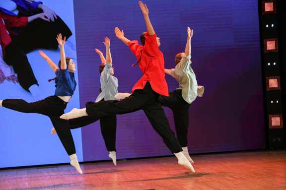 "&Scy;&icy;&mcy;&fcy;&ocy;&ncy;&icy;&yacy; &kcy;&rcy;&acy;&scy;&ocy;&kcy;"