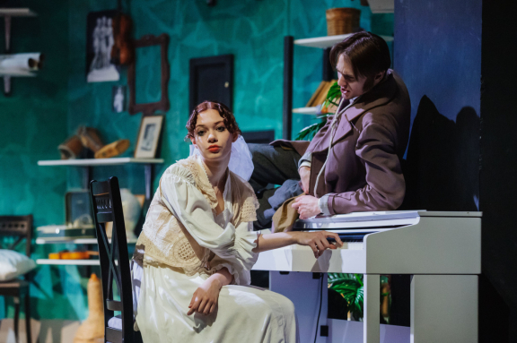 &Tcy;&rcy;&icy; &scy;&iecy;&scy;&tcy;&rcy;&ycy;