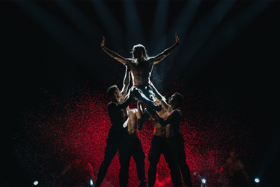 Шоу под дождём 5 "Признание в любви"