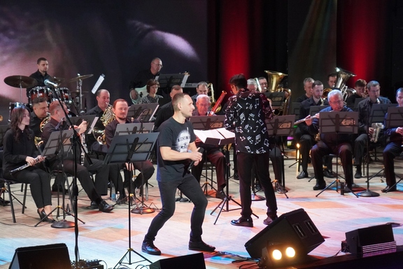 "&Vcy;&iecy;&chcy;&iecy;&rcy; &vcy; &scy;&tcy;&icy;&lcy;&iecy; JAZZ"