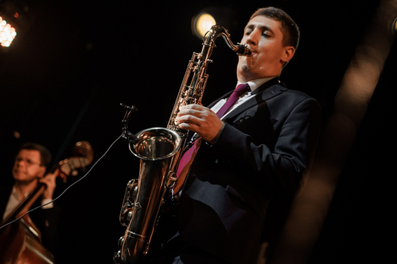 "&CHcy;&acy;&jcy;&kcy;&ocy;&vcy;&scy;&kcy;&icy;&jcy; &Dcy;&zhcy;&acy;&zcy; &Gcy;&rcy;&icy;&gcy;"