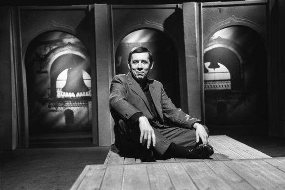 &Ncy;&acy;&shcy; &Vcy;&acy;&lcy;&iecy;&rcy;&icy;&jcy; &Zcy;&ocy;&lcy;&ocy;&tcy;&ucy;&khcy;&icy;&ncy;