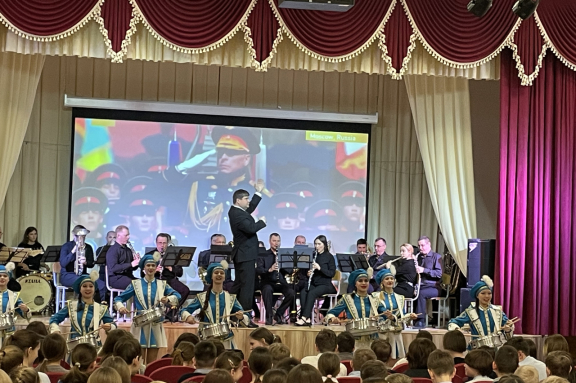 &Scy;&lcy;&ucy;&zhcy;&icy;&tcy;&softcy; &Rcy;&ocy;&scy;&scy;&icy;&icy;