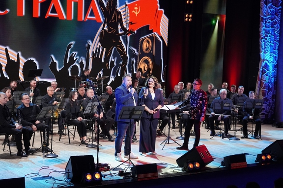 "&Vcy;&iecy;&chcy;&iecy;&rcy; &vcy; &scy;&tcy;&icy;&lcy;&iecy; JAZZ"