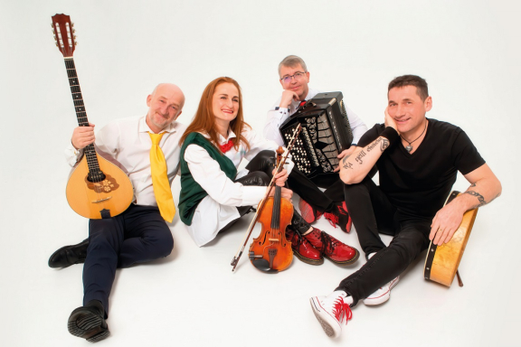 "АЭРОФОЛК" (группа "Street FiddIers"/"Уличные скрипачи")