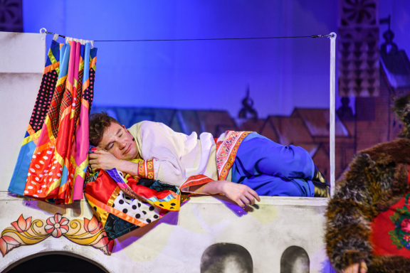 По щучьему веленью , или у Емели Новый год