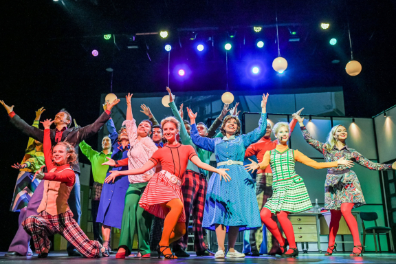 Служебный роман