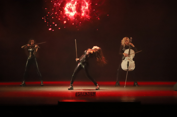 Концерт струнного трио Silenzium с новой программой «Рок на скрипках»