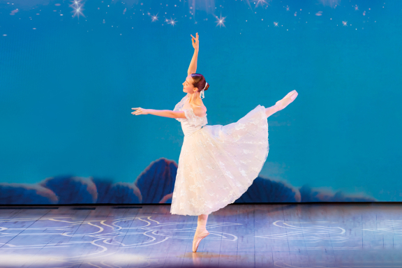 "&Ncy;&acy;&mcy; 10 &lcy;&iecy;&tcy;&excl;"