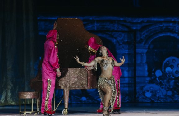 &Icy;&scy;&tcy;&ocy;&rcy;&icy;&yacy; &lcy;&yucy;&bcy;&vcy;&icy; &SHcy;&Acy;&KHcy;&IEcy;&Rcy;&IEcy;&Zcy;&Acy;&Dcy;&Ycy;