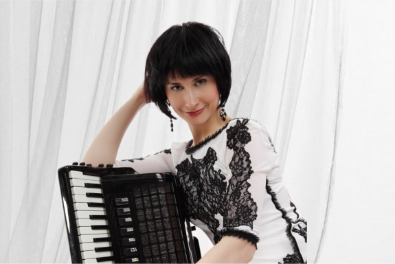 "&Rcy;&icy;&fcy;&mcy;&ycy; &vcy;&rcy;&iecy;&mcy;&iecy;&ncy;&icy;"