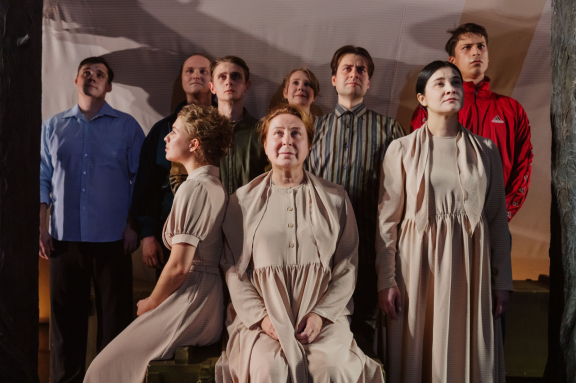 А в доме том солдата ждут