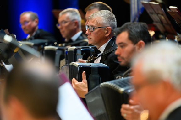 "&Tcy;&rcy;&icy;&ucy;&mcy;&fcy; &Bcy;&acy;&yacy;&ncy;&acy;"