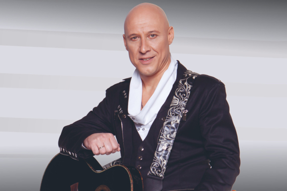 &Dcy;&iecy;&ncy;&icy;&scy; &Mcy;&acy;&jcy;&dcy;&acy;&ncy;&ocy;&vcy;