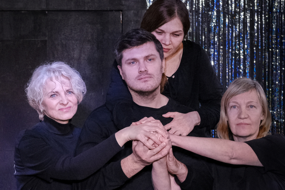 &Pcy;&iecy;&rcy;&fcy;&ocy;&rcy;&mcy;&acy;&ncy;&scy; &laquo;&Kcy;&ocy;&gcy;&dcy;&acy; &kcy;&tcy;&ocy;-&tcy;&ocy; &rcy;&yacy;&dcy;&ocy;&mcy;&raquo; &ocy;&tcy; &pcy;&lcy;&iecy;&jcy;&bcy;&ecy;&kcy;-&tcy;&iecy;&acy;&tcy;&rcy;&acy; &laquo;&Acy;&ncy;&acy;&pcy;&acy;&icy;&tcy;&raquo;