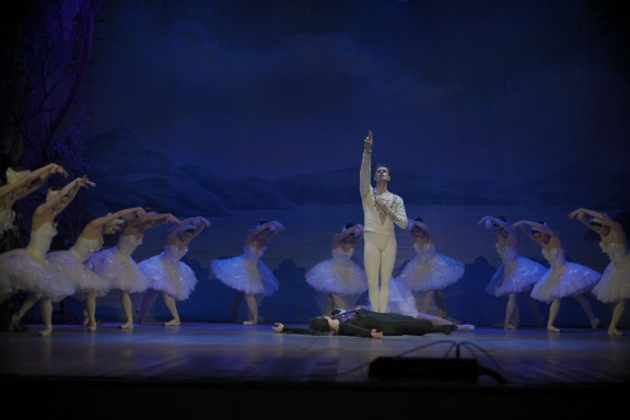 &Zcy;&vcy;&iecy;&zcy;&dcy;&ycy; &Scy;&acy;&ncy;&kcy;&tcy; &mdash; &Pcy;&iecy;&tcy;&iecy;&rcy;&bcy;&ucy;&rcy;&gcy;&scy;&kcy;&ocy;&gcy;&ocy; &bcy;&acy;&lcy;&iecy;&tcy;&acy; &raquo;&Lcy;&iecy;&bcy;&iecy;&dcy;&icy;&ncy;&ocy;&iecy; &ocy;&zcy;&iecy;&rcy;&ocy;&raquo;